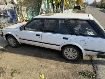 Авто Nissan Bluebird 1985 № 8237608