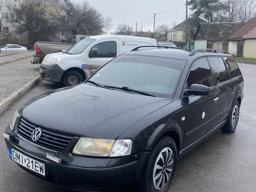 Авто Volkswagen Passat Variant 2000 № 8237630