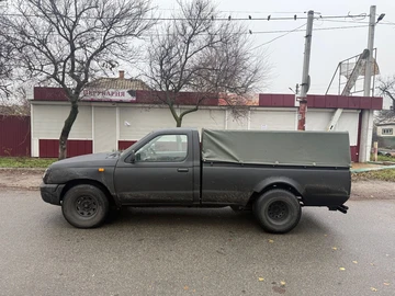 Авто Nissan Navara 2003 № 8237961