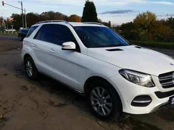 Авто Mercedes 220 2017 № 8238019