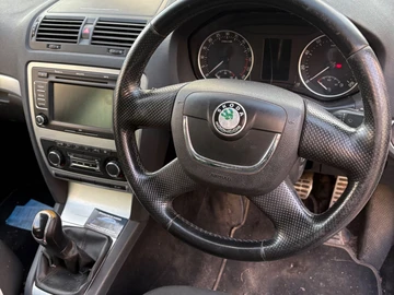 Авто Skoda Octavia Scout 2013 № 8238190