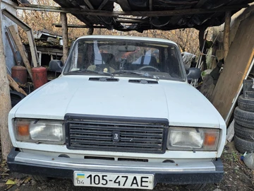 Авто ВАЗ 2107 1990 № 8238217