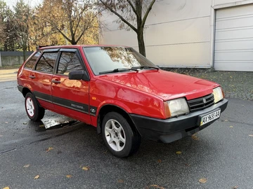 Авто ВАЗ 2109 1993 № 8238355