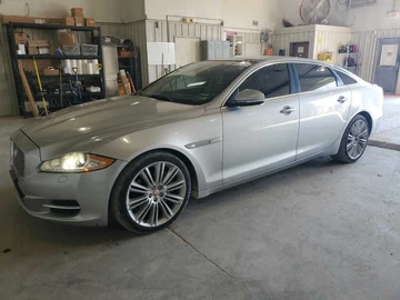Авто Jaguar Xjl 2015 № 8238377