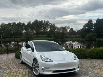 Авто Tesla Model 3 2021 № 8238543