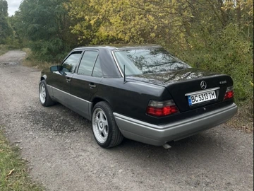 Авто Mercedes 220 1995 № 8238551