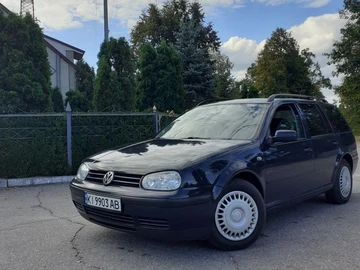 Авто Volkswagen Golf 2000 № 8238554