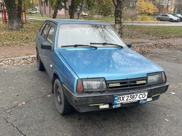 Авто ВАЗ 2109 1999 № 8238842