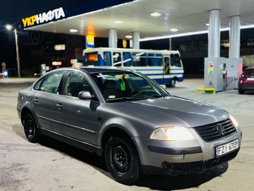 Авто Volkswagen Passat Sedan 2002 № 8238948