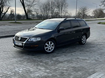 Авто Volkswagen Passat Variant 2006 № 8238949