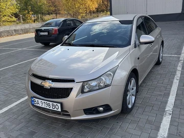 Авто Chevrolet Cruze 2011 № 8238957