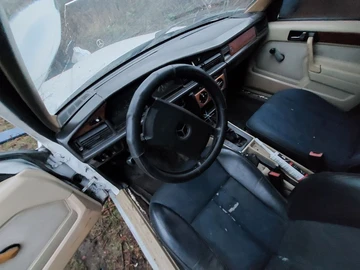Авто Mercedes 190 1984 № 8238966