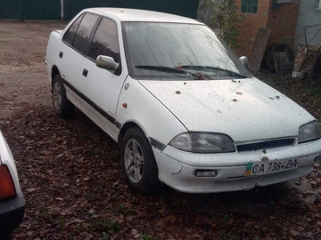 Авто Suzuki Swift 1995 № 8238982