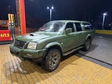 Авто Mitsubishi L 200 2005 № 8239363