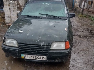 Авто Opel Kadett 1987 № 8239448