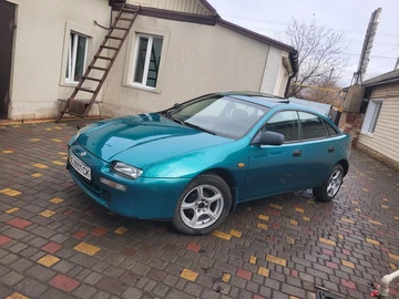 Авто Mazda 323 1996 № 8239461