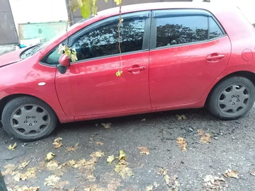 Авто Toyota Auris 2008 № 8239763