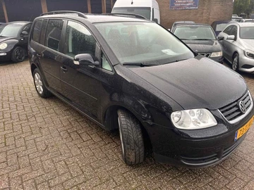 Авто Volkswagen Touran 2006 № 8239771
