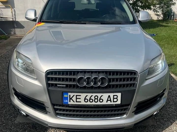 Авто Audi Q7 2007 № 8239838