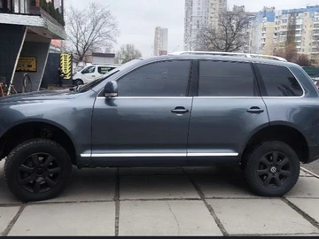 Авто Volkswagen Touareg 2005 № 8239966