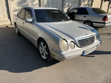 Авто Mercedes E Серия 2000 № 8239975