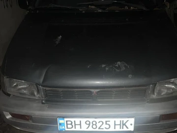Авто Mitsubishi Space Wagon 1992 № 8239976