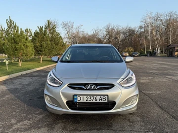 Авто Hyundai Accent 2013 № 8240071