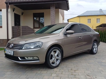 Авто Volkswagen Passat Sedan 2011 № 8240120