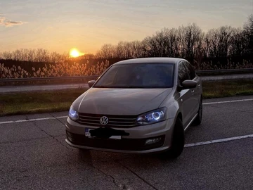 Авто Volkswagen Polo 2016 № 8240197