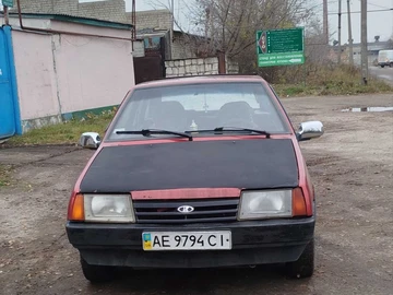 Авто ВАЗ 2109 1991 № 8240207