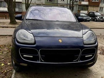 Авто Porsche Cayenne S 2005 № 8240217