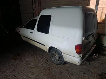 Авто Volkswagen Caddy 1996 № 8240269