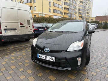 Авто Toyota Prius 2014 № 8240287
