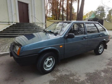 Авто ВАЗ 2109 2002 № 8240463