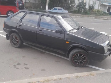 Авто ВАЗ 2109 1993 № 8240502
