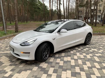 Авто Tesla Model 3 2020 № 8240508