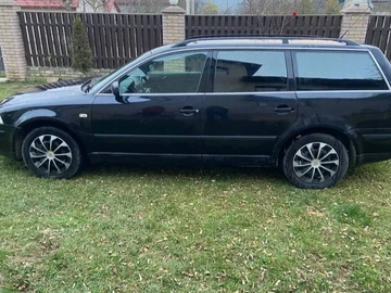 Авто Volkswagen Passat Hatchback 2002 № 8240523