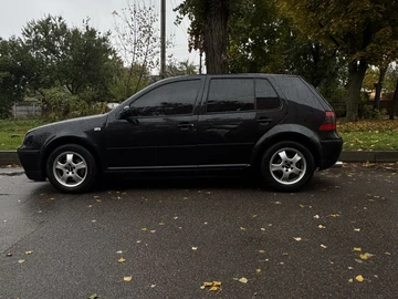 Авто Volkswagen Golf 2002 № 8240541