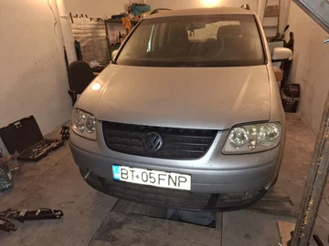 Авто Volkswagen Touran 2003 № 8240582