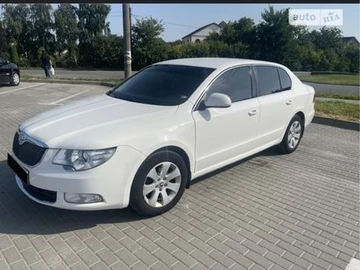 Авто Skoda Superb 2012 № 8240627