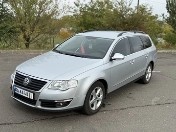Авто Volkswagen Passat Variant 2007 № 8240798