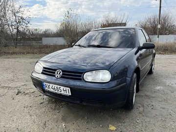 Авто Volkswagen Golf 2000 № 8240814