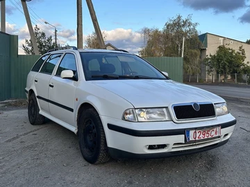 Авто Skoda Octavia 2000 № 8241136