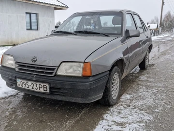 Авто Opel Kadett 1988 № 8241210