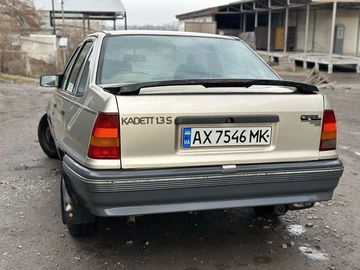 Авто Opel Kadett 1990 № 8241373