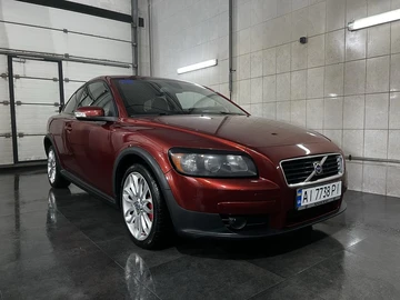 Авто Volvo C30 2007 № 8241385