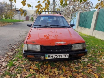 Авто Mazda 323 1988 № 8241521