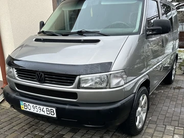 Авто Volkswagen Transporter 2000 № 8241544