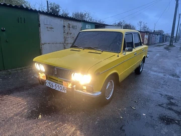 Авто ВАЗ 2103 1981 № 8241718