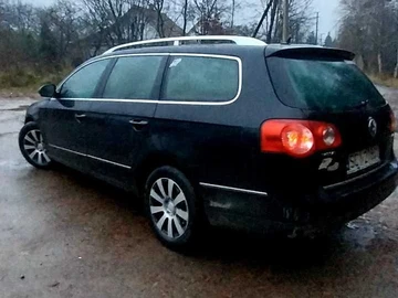 Авто Volkswagen Passat Variant 2005 № 8241759